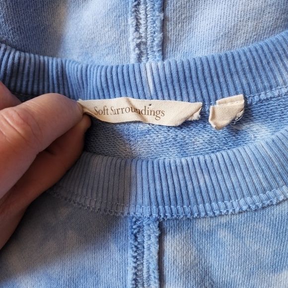 Soft Surroundings Cloud print long sleeve top Medium - Picture 3 of 4